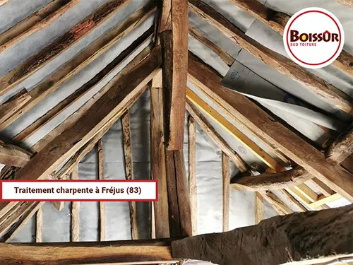 Traitement charpente à Frejus dans le Var (83), intervention réalisé par l’entreprise Boissûr.